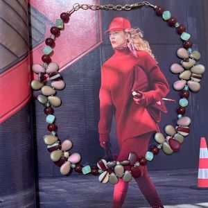 Bead necklace mint and burgundy